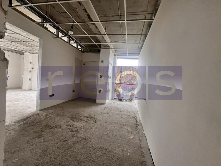 Spațiu comercial, de 585 mp, în Baba Novac