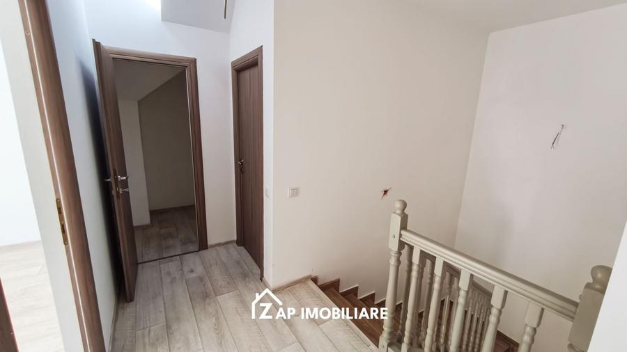 Casă individuală cu 4 camere cu Canalizare în Budiului