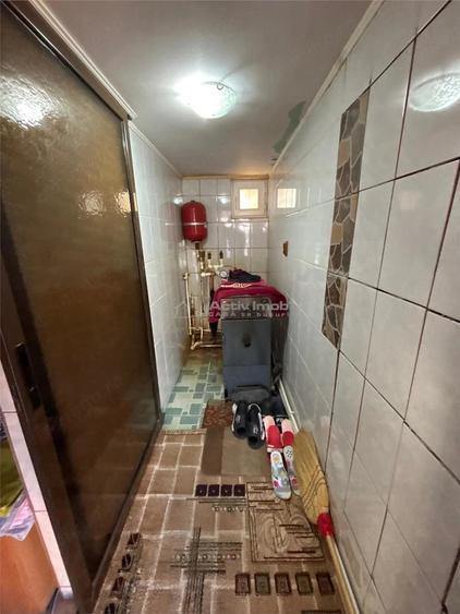 Casă cu Teren 814 Mp în