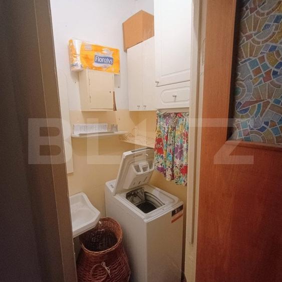 Apartament cu 4 camere decomandat, mobilat în Sud