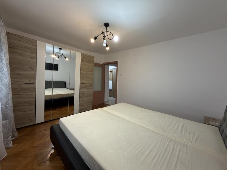 Apartament cu 2 camere decomandat, mobilat în Bucovina