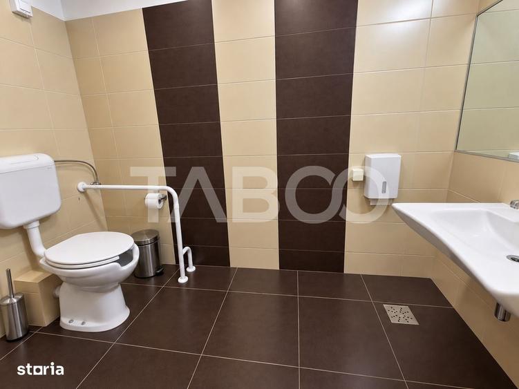 Spațiu comercial, de 47 mp, în Paltin