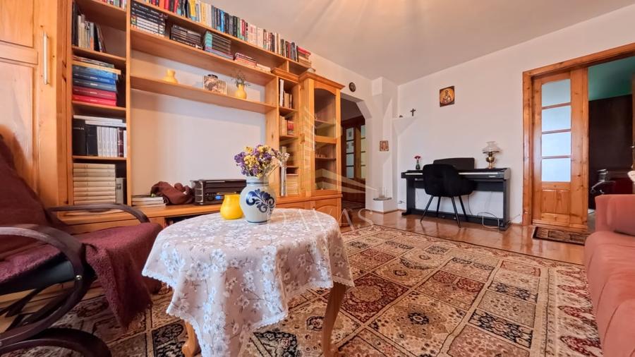 Apartament cu 4 camere decomandat, mobilat în Mănăștur