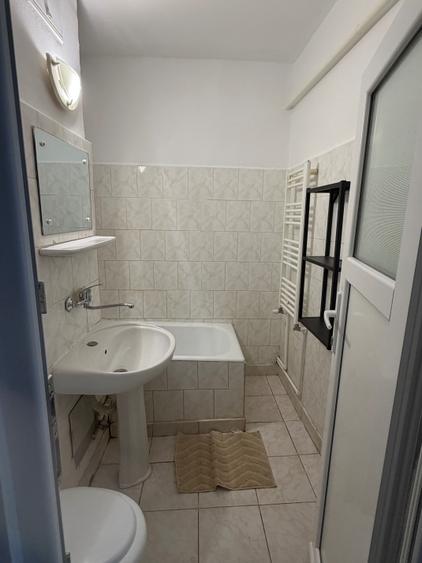 Garsonieră decomandată în Hipodrom