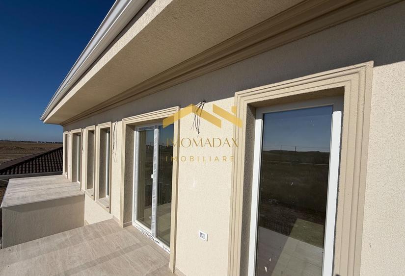 Duplex cu 3 camere cu Canalizare în Bucovăț (Remetea Mare)