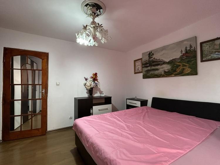 Apartament cu 3 camere decomandat, mobilat în Șagului