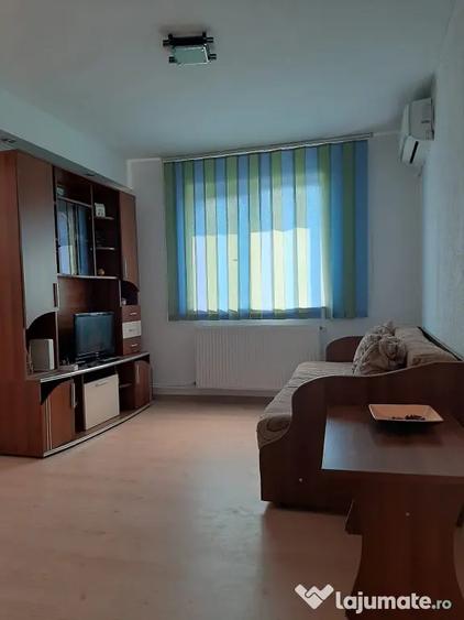 Apartament cu 2 camere nedecomandat, mobilat în Tomis Nord