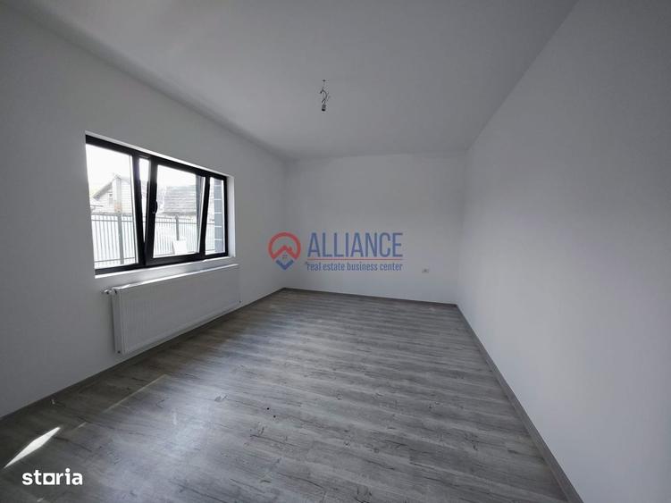 Casă cu 3 camere decomandat în Valu lui Traian