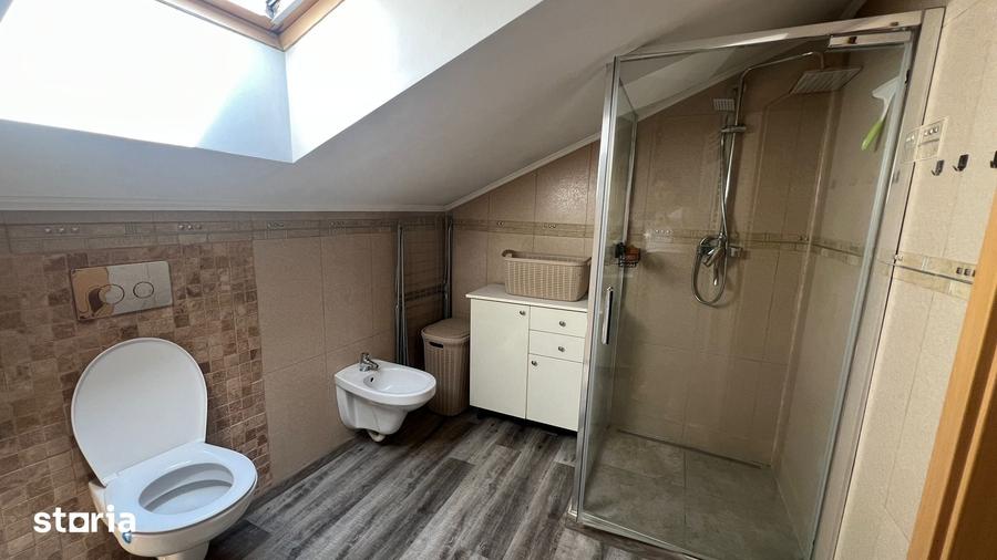 Apartament cu 2 camere decomandat în Pârneava