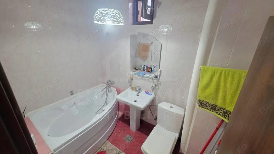 Casă cu Teren 450 Mp în George Enescu