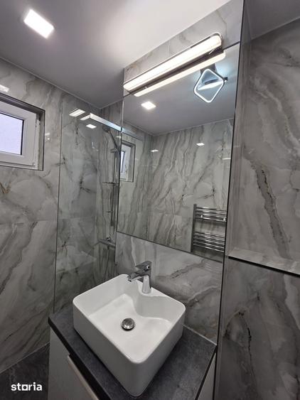 Apartament cu 2 camere decomandat în Exterior Vest