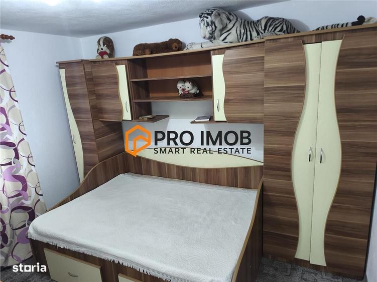 Casă cu 4 camere decomandat în Central