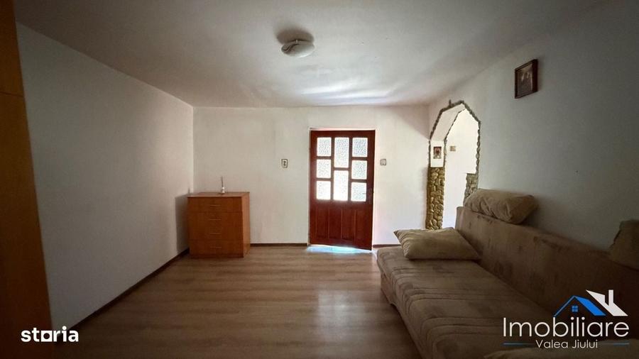 Casă cu 2 camere în Petros