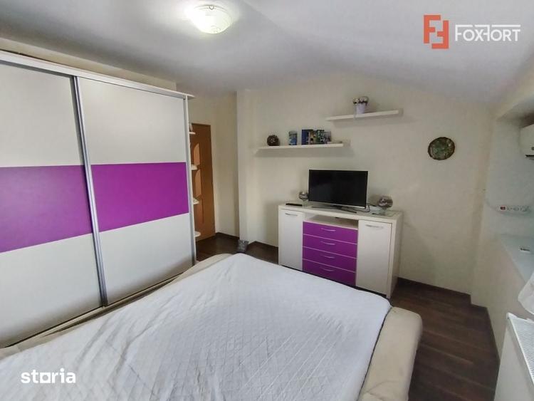 Apartament cu 3 camere decomandat în Fratelia