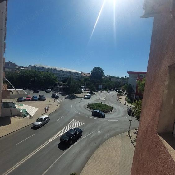 Apartament cu 2 camere semidecomandat în Ultracentral