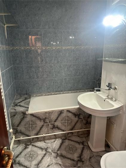 Apartament cu 2 camere decomandat în 1 Mai