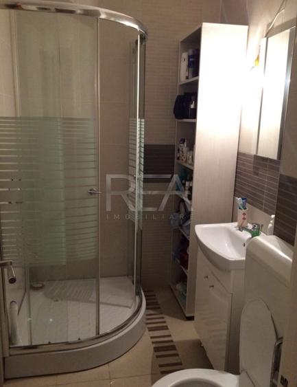 Apartament cu 2 camere semidecomandat, mobilat în Drumul Taberei
