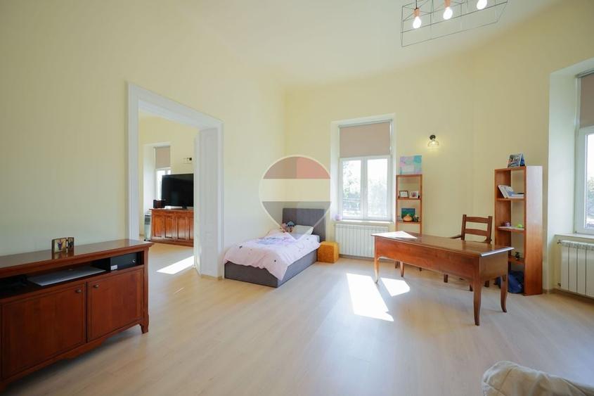 Apartament cu 2 camere semidecomandat în Ultracentral