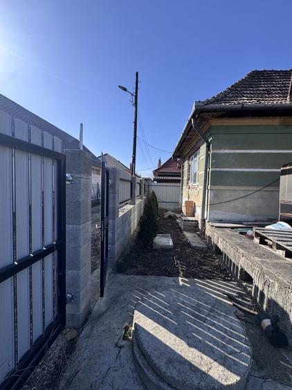Casă cu 2 camere în Central
