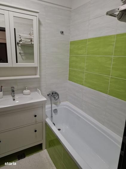 Apartament cu 3 camere decomandat în Rahova
