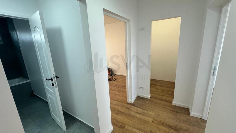 Apartament cu 3 camere semidecomandat în Bucureștii Noi