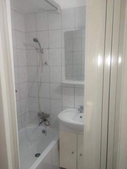Garsonieră semidecomandată în Central
