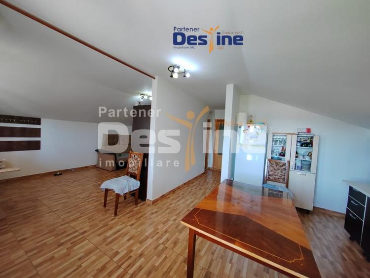 Casă individuală cu 6 camere cu Garaj în Copou