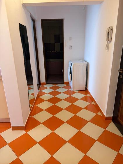 Apartament cu 2 camere decomandat în Exterior Vest