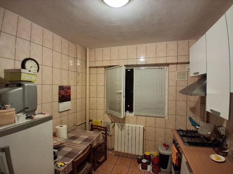 Apartament cu 2 camere semidecomandat în Lucrețiu Pătrășcanu