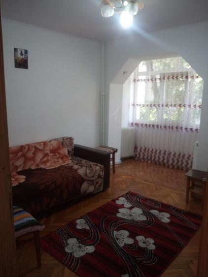 Apartament cu 2 camere decomandat în Exterior Vest