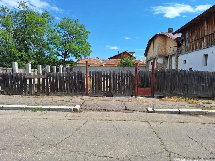 Spațiu comercial, în Băceni