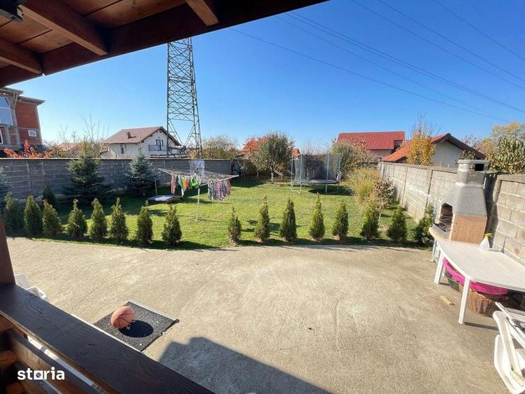 Casă cu 4 camere în Central