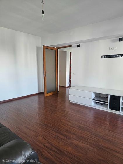 Apartament cu 3 camere decomandat în Buzaului