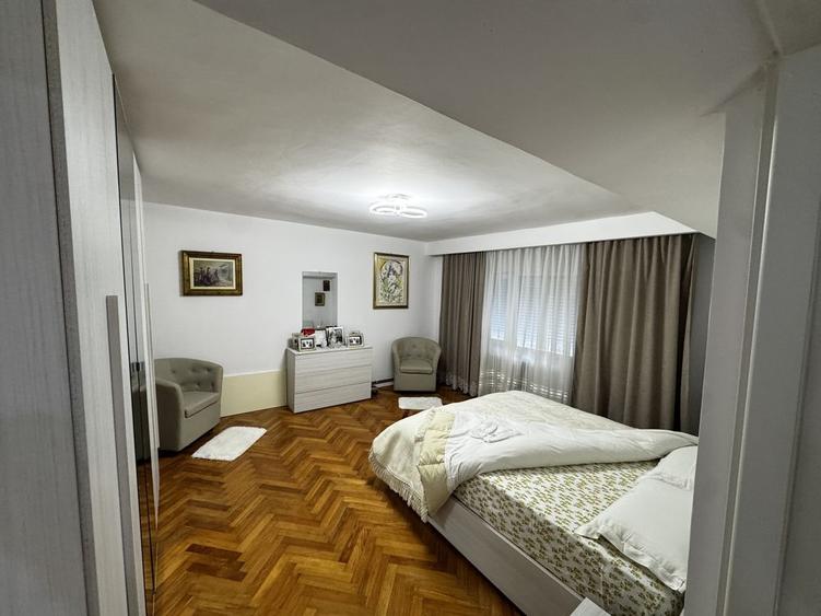 Apartament cu 2 camere decomandat, mobilat în Central
