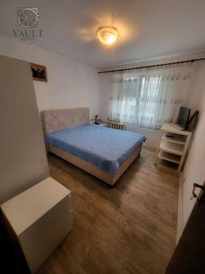 Apartament cu 3 camere decomandat în Rahova