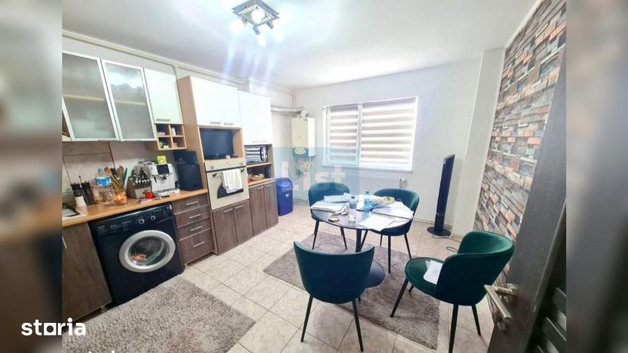 Apartament cu 3 camere în Mioriței
