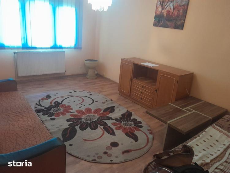 Garsonieră în Cornișa