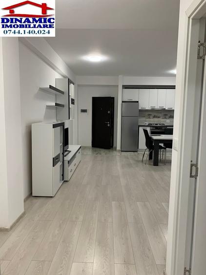 Apartament cu 2 camere decomandat în Calea Romanului