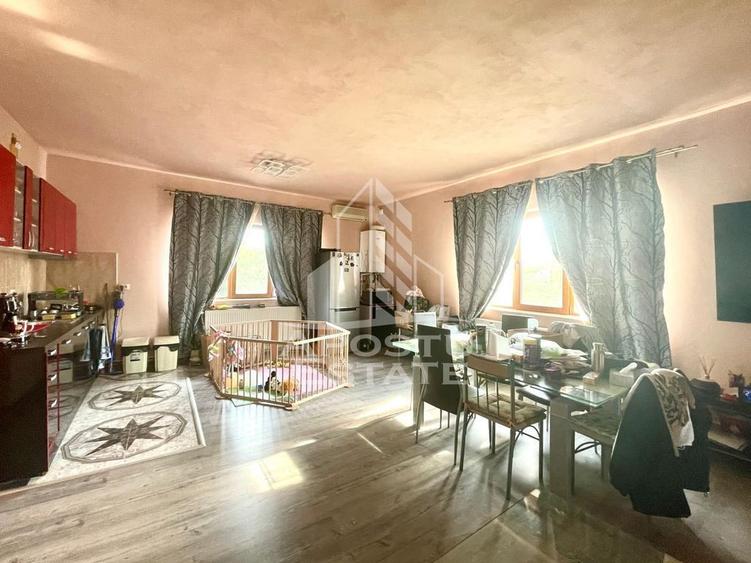 Apartament cu 3 camere decomandat, mobilat în Bujac