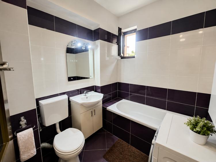 Apartament cu 2 camere decomandat în Metalurgiei
