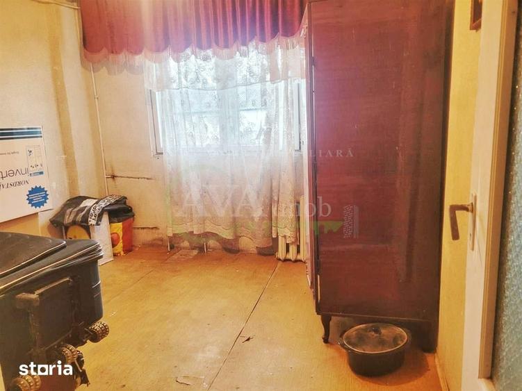 Apartament cu 3 camere decomandat în Republicii