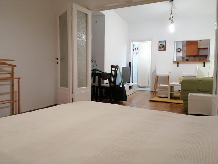 Apartament cu 2 camere semidecomandat în Universitate