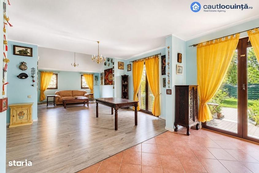 Casă cu 4 camere în Ostratu