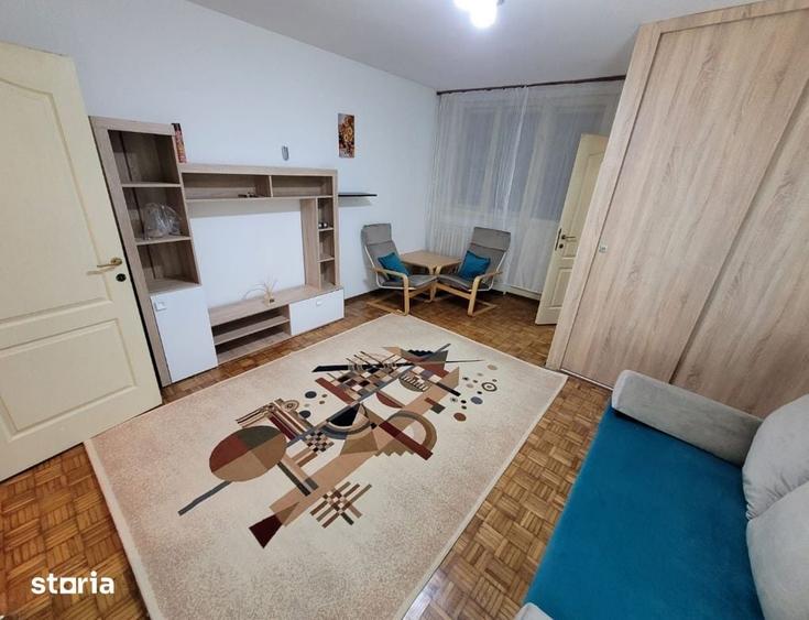 Garsonieră decomandată în 13 Septembrie