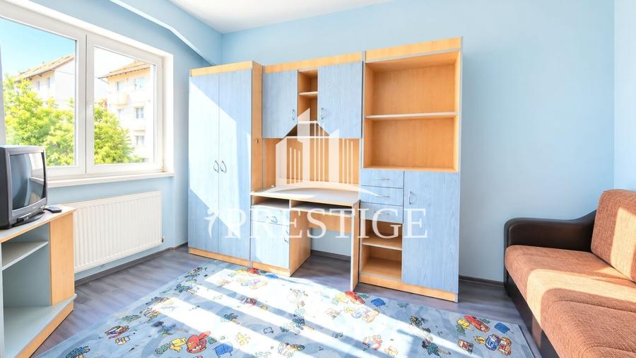 Apartament cu 2 camere semidecomandat, mobilat în Mihai Viteazul