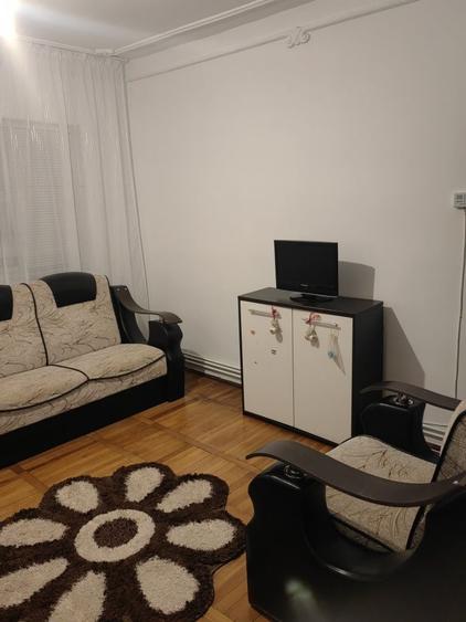 Apartament cu 2 camere decomandat în Exterior Vest