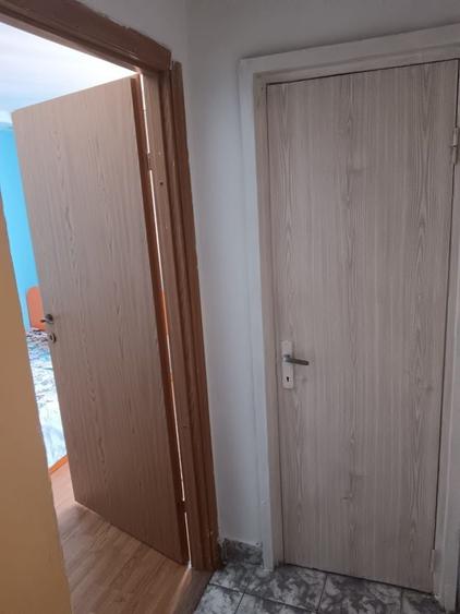 Apartament cu 2 camere semidecomandat în Central — fotografia 1