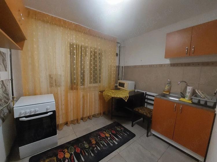 Apartament cu 2 camere decomandat în George Enescu