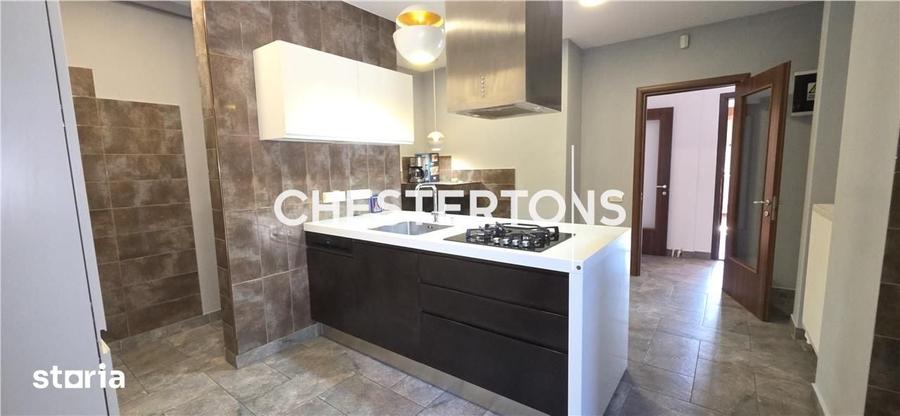 Apartament cu 5 camere decomandat în Dorobanți