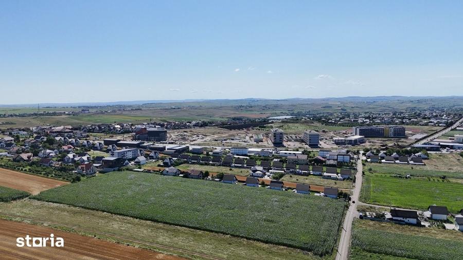 Teren de 21600 mp, în Șcheia